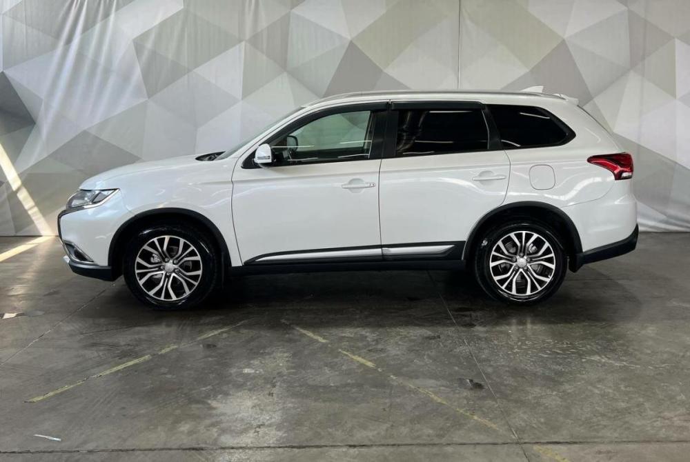 Mitsubishi Outlander III Рестайлинг 3 Оренбург  - изображение 8