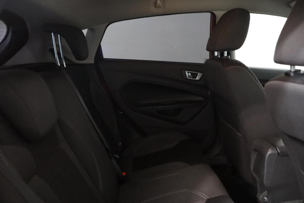 Ford Fiesta Mk6 Рестайлинг Санкт-Петербург  - изображение 12