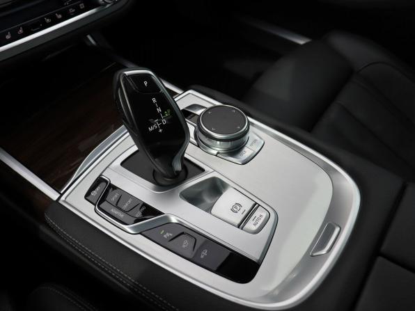 BMW 7 серии VI (G11/G12) Рестайлинг с пробегом 2019 года, цена 6 000 000 рублей, 93083 км, седан, Автокод Объявления
