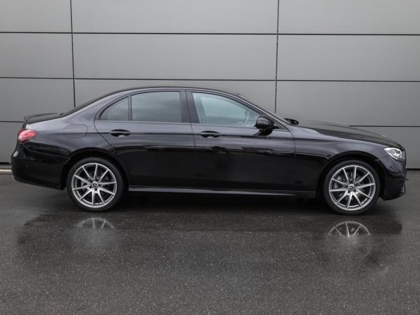 Mercedes-Benz E-Класс V (W213 S213 C238) Рестайлинг с пробегом 2021 года, цена 3 798 000 рублей, 135428 км, седан, Автокод Объявления
