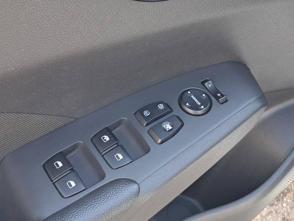Hyundai Solaris II с пробегом 2019 года, цена 1 219 000 рублей, 166822 км, седан, Автокод Объявления