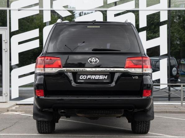 Toyota Land Cruiser 200 Series Рестайлинг 2 с пробегом 2016 года, цена 4 300 000 рублей, 271568 км, внедорожник, Автокод Объявления