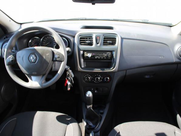 Renault Sandero II с пробегом 2015 года, цена 819 000 рублей, 165214 км, хэтчбек, Автокод Объявления