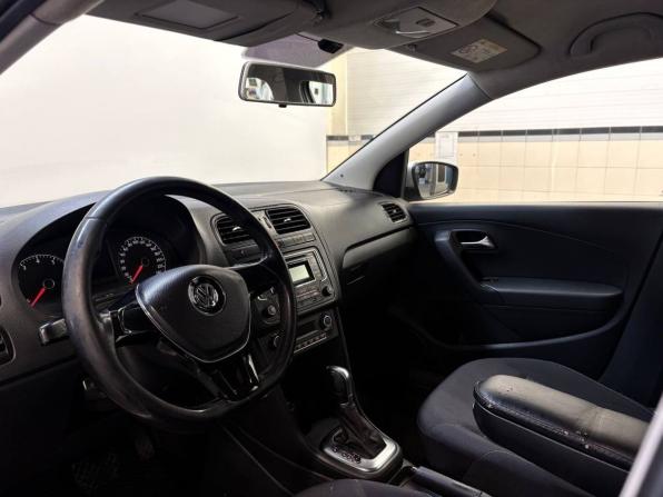 Volkswagen Polo V Рестайлинг с пробегом 2015 года, цена 979 900 рублей, 145000 км, седан, Автокод Объявления