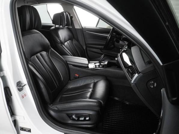 BMW 5 серии VII (G30/G31/G38) с пробегом 2017 года, цена 3 197 000 рублей, 146865 км, седан, Автокод Объявления