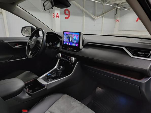 Toyota RAV4 V (XA50) с пробегом 2023 года, цена 3 620 000 рублей, 42047 км, внедорожник, Автокод Объявления
