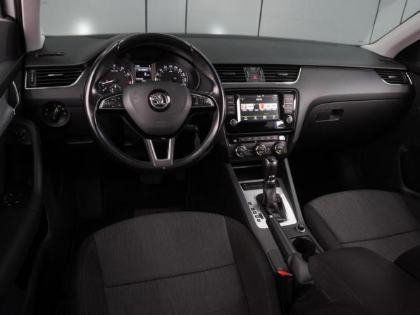 Skoda Octavia III (A7) с пробегом 2017 года, цена 1 599 000 рублей, 169827 км, лифтбек, Автокод Объявления