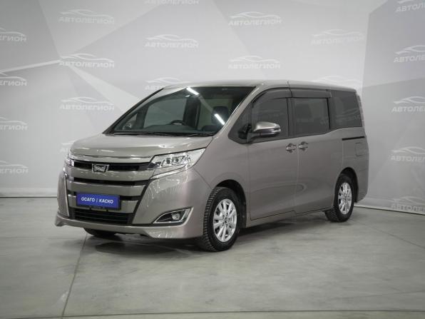 Toyota Noah III (R80) Рестайлинг с пробегом 2018 года, цена 2 340 000 рублей, 78502 км, минивэн, Автокод Объявления