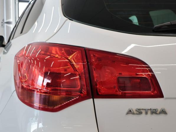 Opel Astra J с пробегом 2011 года, цена 660 000 рублей, 158073 км, универсал, Автокод Объявления