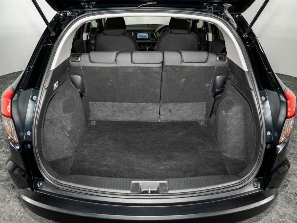 Honda Vezel I Рестайлинг с пробегом 2019 года, цена 1 900 000 рублей, 43348 км, внедорожник, Автокод Объявления