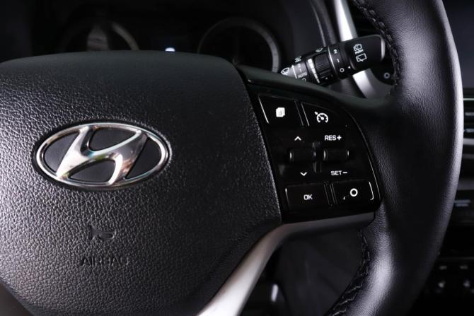 Hyundai Tucson III Рестайлинг с пробегом 2018 года, цена 1 899 000 рублей, 206875 км, внедорожник, Автокод Объявления