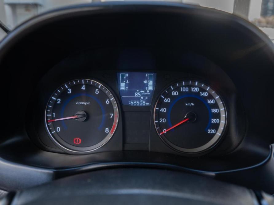 Hyundai Solaris I Рестайлинг Волгоград  - изображение 12