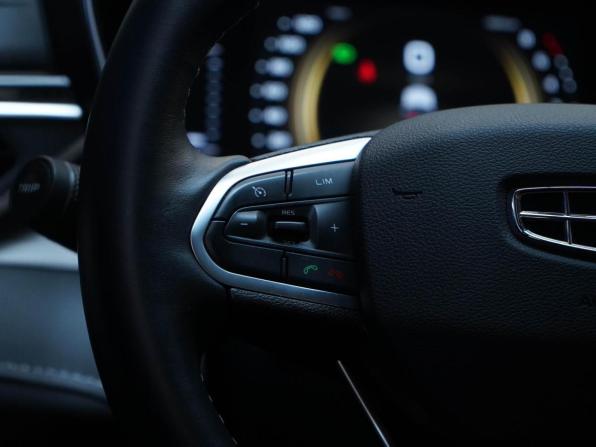 Geely Atlas Pro с пробегом 2024 года, цена 2 287 050 рублей, 25475 км, внедорожник, Автокод Объявления