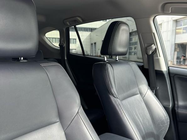 Toyota RAV4 IV (XA40) Рестайлинг с пробегом 2017 года, цена 3 200 000 рублей, 79134 км, внедорожник, Автокод Объявления