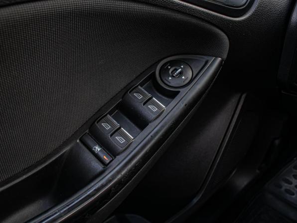 Ford Focus III с пробегом 2013 года, цена 988 000 рублей, 181298 км, седан, Автокод Объявления