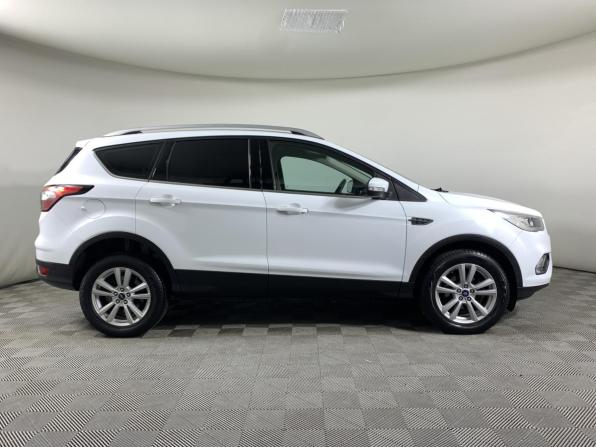 Ford Kuga II Рестайлинг с пробегом 2018 года, цена 1 950 000 рублей, 53766 км, внедорожник, Автокод Объявления