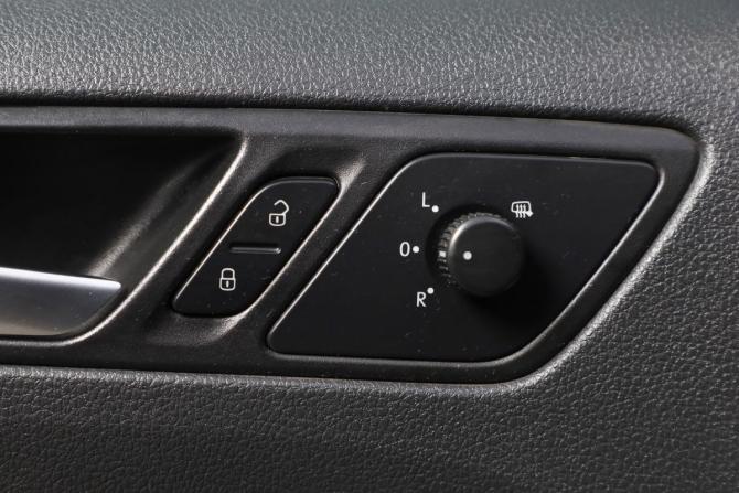 Volkswagen Jetta VI с пробегом 2013 года, цена 1 049 000 рублей, 275000 км, седан, Автокод Объявления