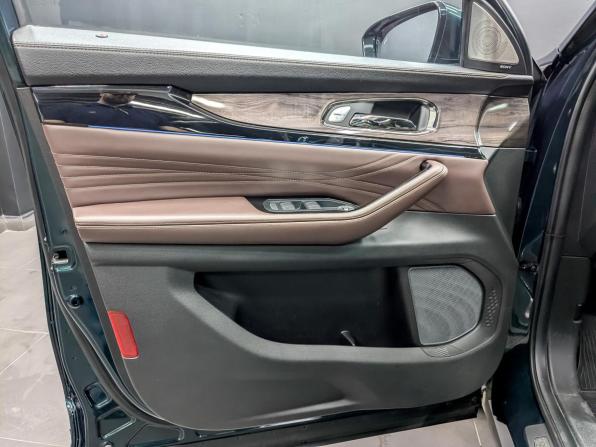 Exeed VX I с пробегом 2022 года, цена 2 550 000 рублей, 59046 км, внедорожник, Автокод Объявления
