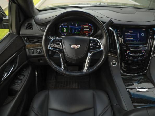 Cadillac Escalade IV с пробегом 2016 года, цена 3 799 000 рублей, 160756 км, внедорожник, Автокод Объявления