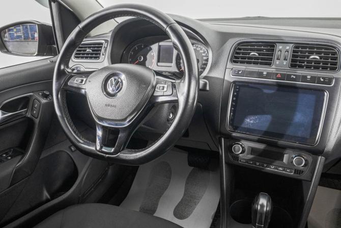 Volkswagen Polo V Рестайлинг с пробегом 2015 года, цена 1 149 000 рублей, 207000 км, седан, Автокод Объявления