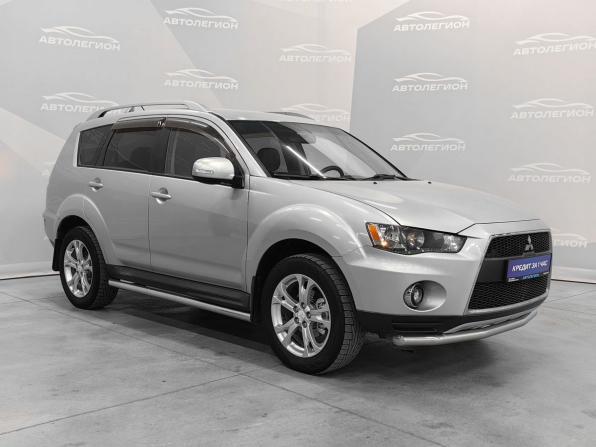 Mitsubishi Outlander II Рестайлинг с пробегом 2010 года, цена 1 199 000 рублей, 274300 км, внедорожник, Автокод Объявления
