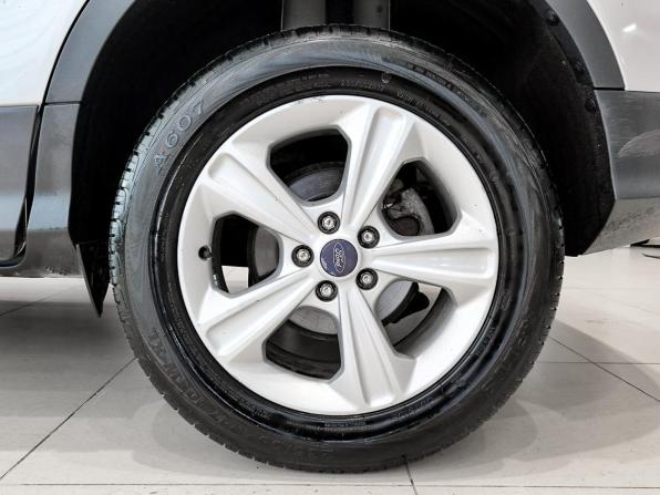 Ford Kuga II с пробегом 2015 года, цена 1 450 000 рублей, 112022 км, внедорожник, Автокод Объявления