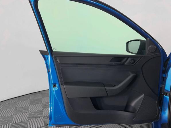 Skoda Rapid I с пробегом 2015 года, цена 808 000 рублей, 127000 км, лифтбек, Автокод Объявления