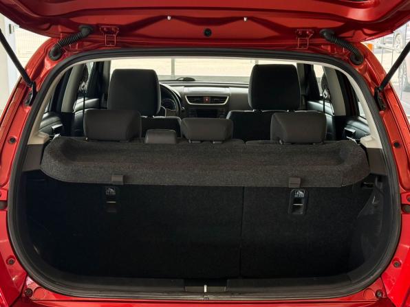 Suzuki Swift IV с пробегом 2013 года, цена 837 000 рублей, 131809 км, хэтчбек, Автокод Объявления