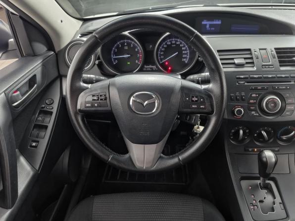 Mazda 3 II (BL) Рестайлинг с пробегом 2012 года, цена 965 000 рублей, 155189 км, седан, Автокод Объявления