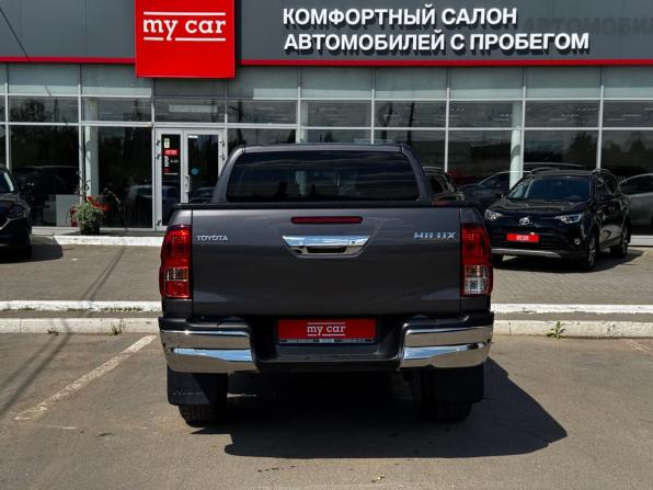 Toyota Hilux VIII с пробегом 2019 года, цена 3 990 000 рублей, 47000 км, пикап, Автокод Объявления