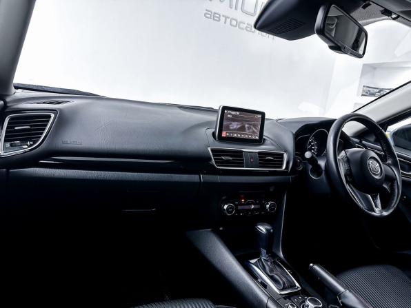 Mazda Axela III с пробегом 2016 года, цена 1 050 000 рублей, 208392 км, хэтчбек, Автокод Объявления