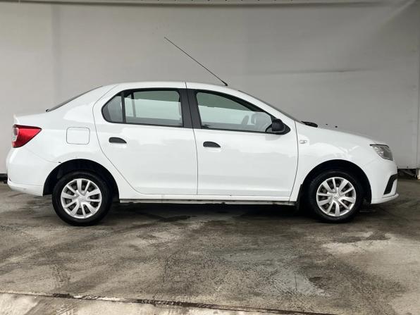 Renault Logan II Рестайлинг с пробегом 2019 года, цена 1 030 000 рублей, 91622 км, седан, Автокод Объявления