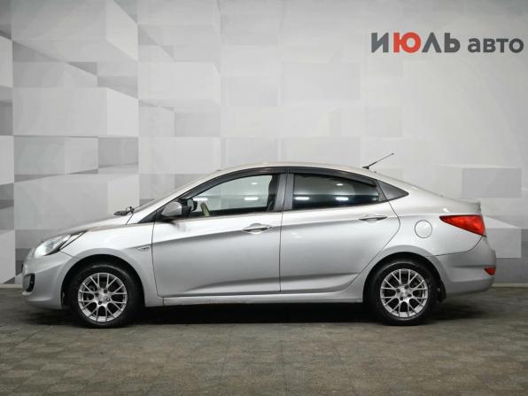 Hyundai Solaris I с пробегом 2012 года, цена 550 000 рублей, 217517 км, седан, Автокод Объявления