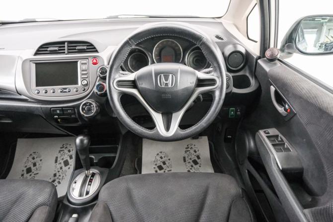 Honda Fit II с пробегом 2012 года, цена 749 000 рублей, 132000 км, хэтчбек, Автокод Объявления