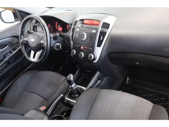 Kia Ceed I Рестайлинг с пробегом 2012 года, цена 679 000 рублей, 220642 км, хэтчбек, Автокод Объявления