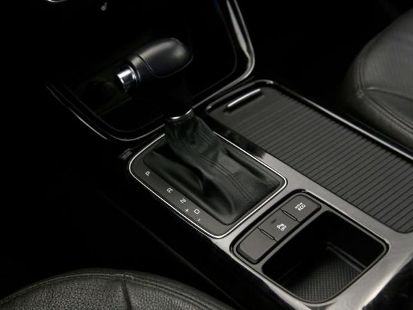 Kia Sorento II Рестайлинг с пробегом 2018 года, цена 1 890 000 рублей, 182000 км, внедорожник, Автокод Объявления