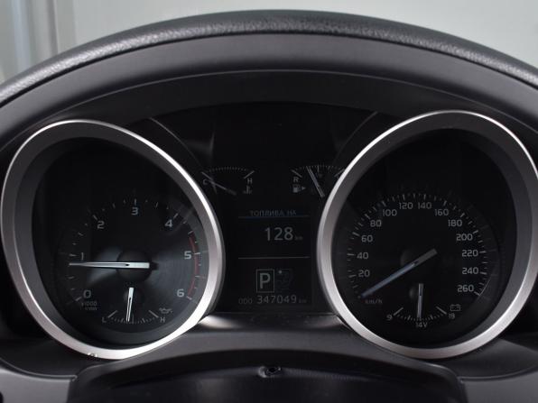 Toyota Land Cruiser 200 Series Рестайлинг 1 с пробегом 2012 года, цена 3 349 995 рублей, 347047 км, внедорожник, Автокод Объявления