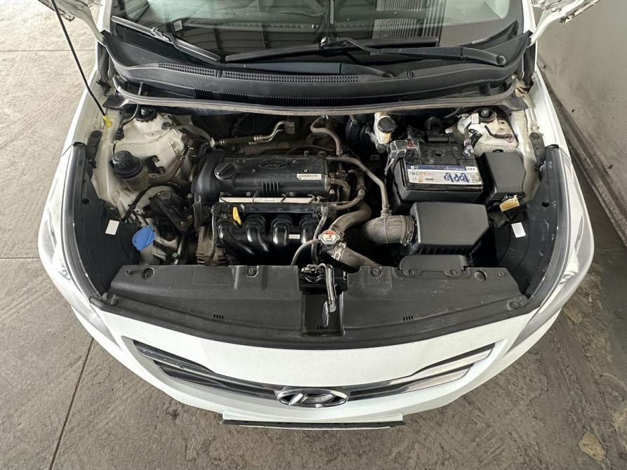 Hyundai Solaris I Рестайлинг Москва  - изображение 18