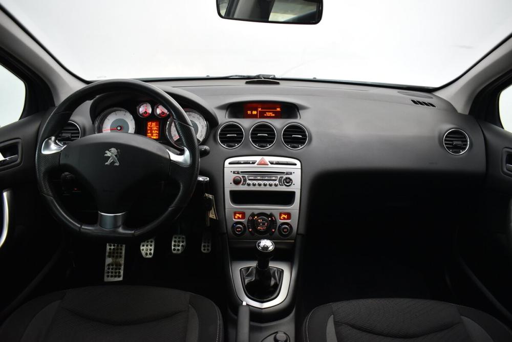 Peugeot 408 I Москва  - изображение 5