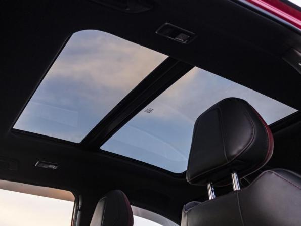 Geely Coolray I Рестайлинг с пробегом 2023 года, цена 1 999 000 рублей, 25400 км, внедорожник, Автокод Объявления