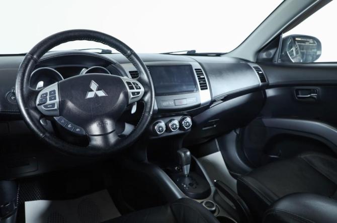 Mitsubishi Outlander II Рестайлинг с пробегом 2011 года, цена 1 429 000 рублей, 238000 км, внедорожник, Автокод Объявления