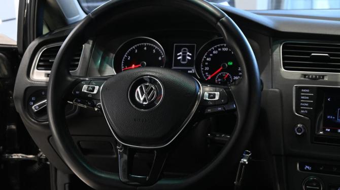Volkswagen Golf VII с пробегом 2013 года, цена 995 000 рублей, 249657 км, хэтчбек, Автокод Объявления
