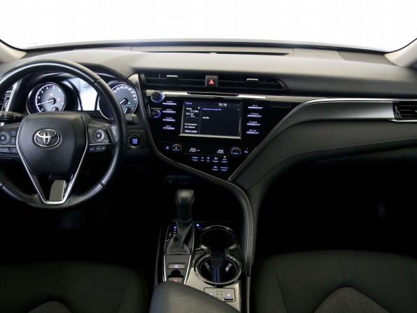Toyota Camry VIII (XV70) с пробегом 2018 года, цена 2 290 000 рублей, 126966 км, седан, Автокод Объявления
