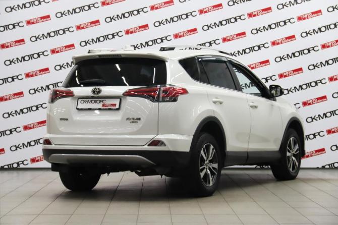Toyota RAV4 IV (XA40) Рестайлинг с пробегом 2017 года, цена 2 280 850 рублей, 146821 км, внедорожник, Автокод Объявления