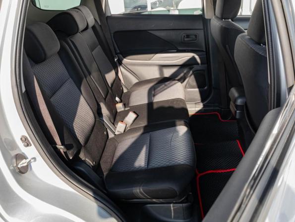 Mitsubishi Outlander III Рестайлинг 2 с пробегом 2015 года, цена 1 590 000 рублей, 151884 км, внедорожник, Автокод Объявления