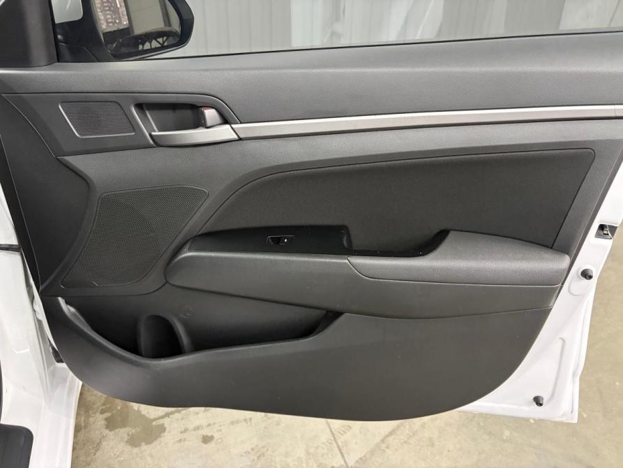 Hyundai Elantra VI (AD) Краснодар  - изображение 19