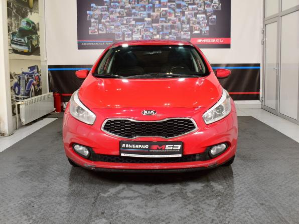 Kia Ceed II с пробегом 2014 года, цена 1 062 999 рублей, 186124 км, хэтчбек, Автокод Объявления