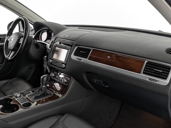 Volkswagen Touareg II Рестайлинг с пробегом 2016 года, цена 2 625 000 рублей, 147407 км, внедорожник, Автокод Объявления