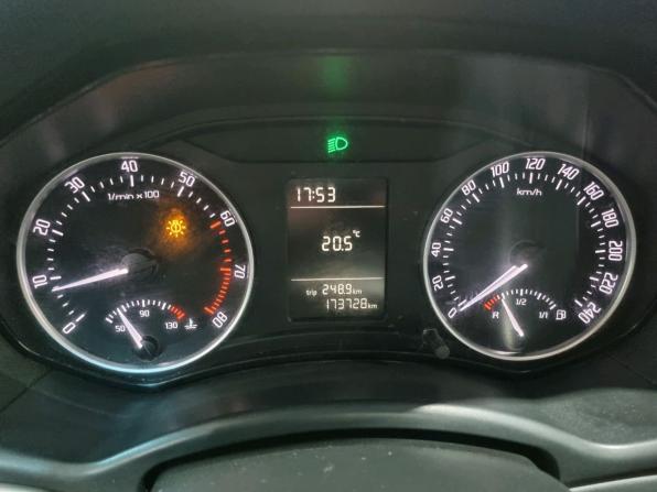 Skoda Octavia II (A5) Рестайлинг с пробегом 2011 года, цена 649 000 рублей, 173070 км, лифтбек, Автокод Объявления