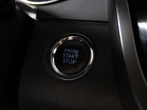 Toyota Camry VIII (XV70) с пробегом 2019 года, цена 2 680 000 рублей, 106000 км, седан, Автокод Объявления